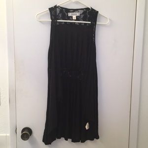 Flowing Lace Vest